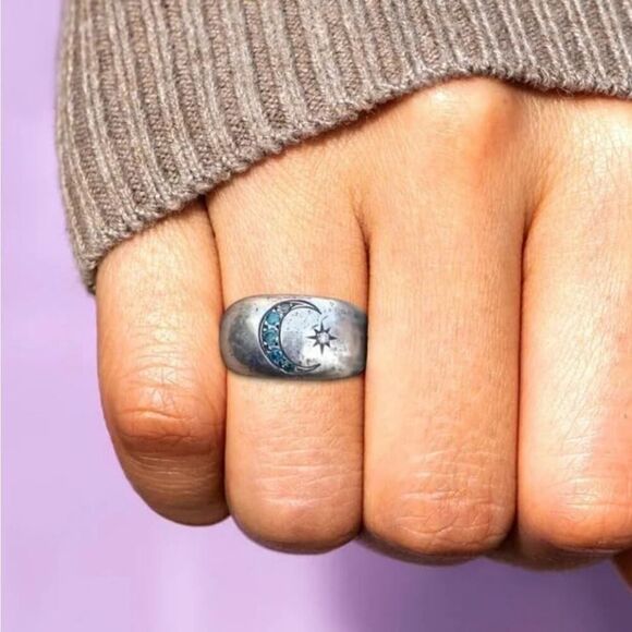 Vintage Style Blue Zircon Ring Carved with Sun and Moon for Silver Plated - Picture 7 of 8